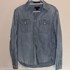 Eddie Bauer Classic Fit Long Sleeve Denim Shirt, Size M